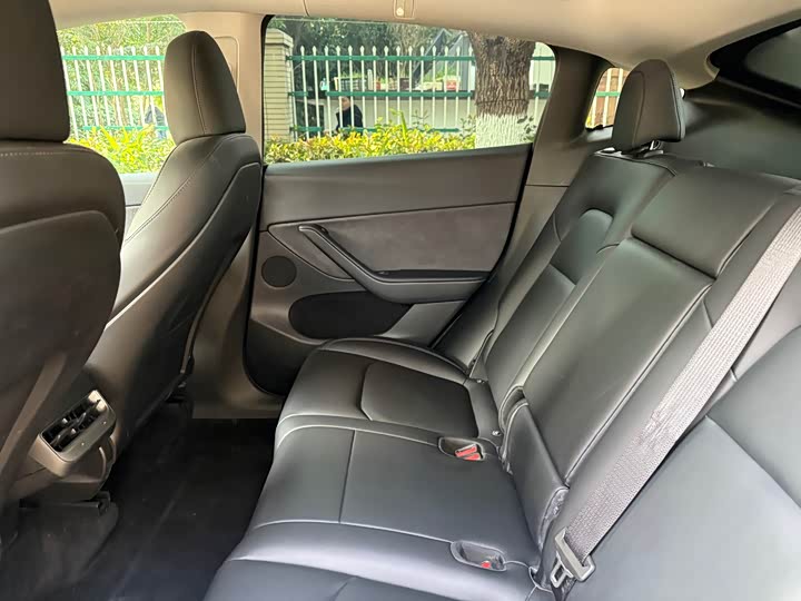 Фото 6 - Tesla Model Y