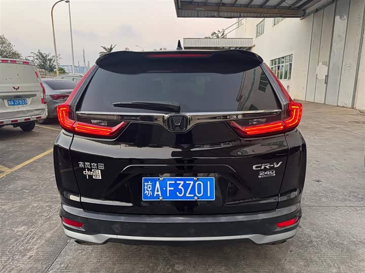 Фото 8 - Honda CR-V