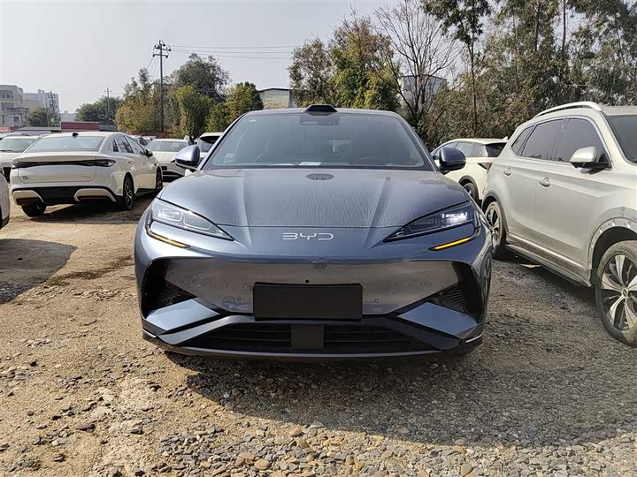 Фото 3 - BYD Sea Lion 07 EV