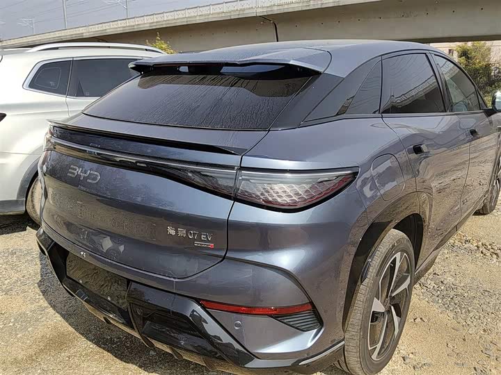 Фото 7 - BYD Sea Lion 07 EV