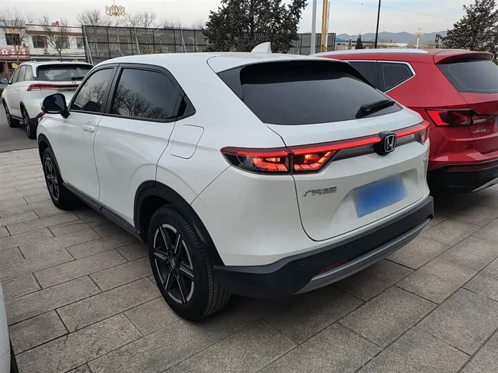 Фото 5 - Honda Vezel