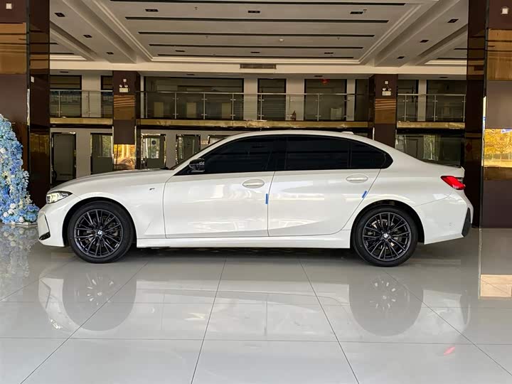 Фото 4 - BMW 3 Series