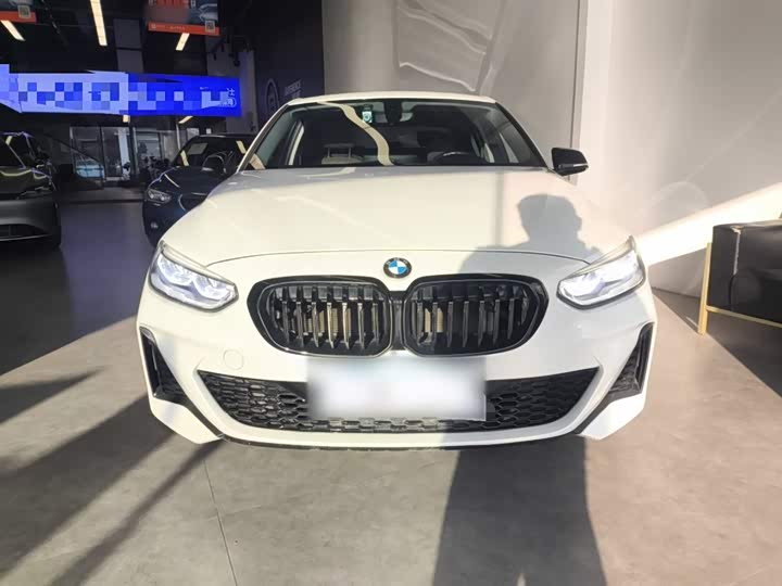 Фото 3 - BMW 1 Series