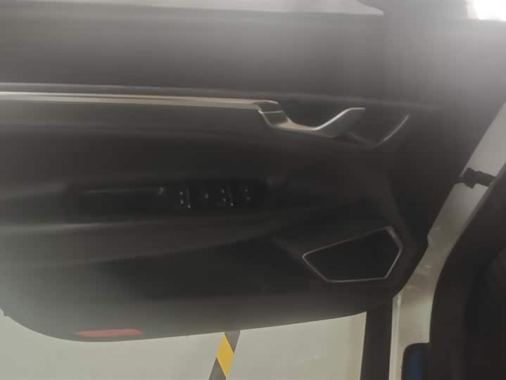 Фото 7 - Geely Emgrand GS