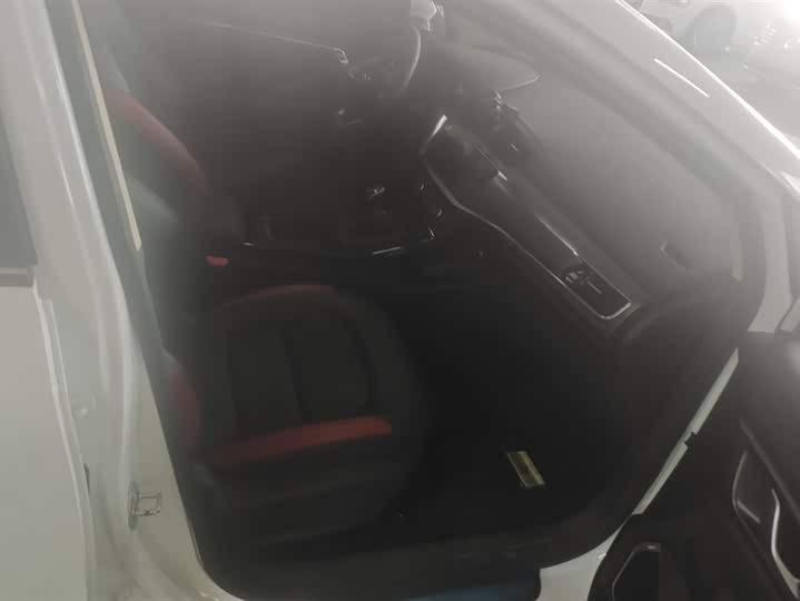 Фото 8 - Geely Emgrand GS