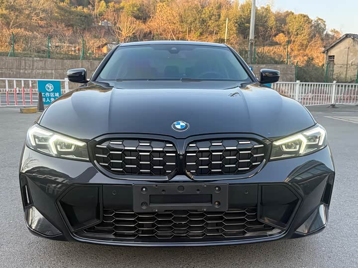 Фото 2 - BMW 3 Series