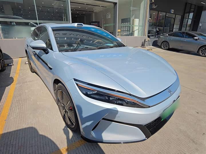 Фото 4 - BYD Han L