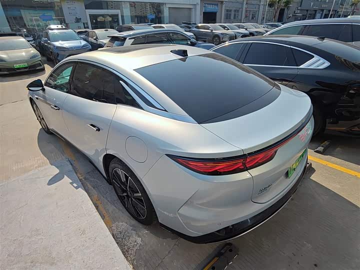 Фото 5 - BYD Han L