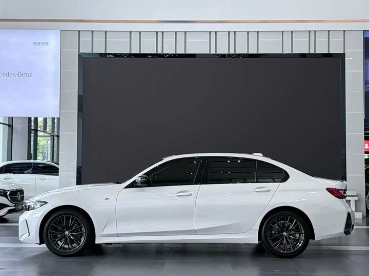 Фото 3 - BMW 3 Series