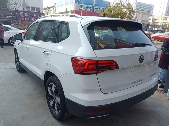 Фото 5 - Volkswagen Tharu