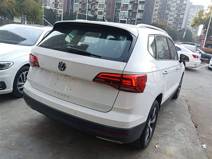 Фото 7 - Volkswagen Tharu