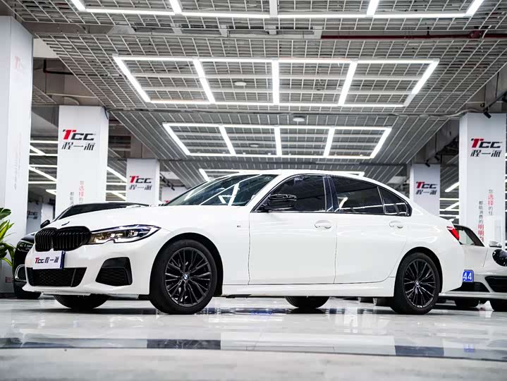 Фото 1 - BMW 3 Series