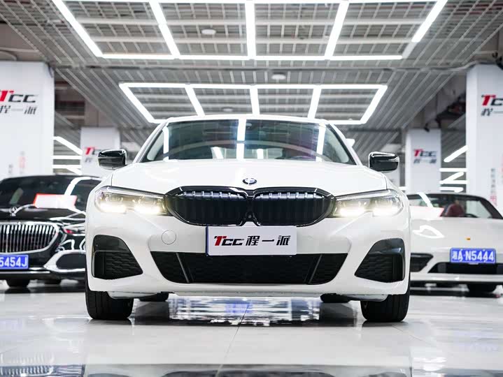 Фото 2 - BMW 3 Series