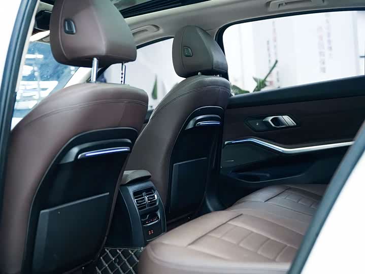 Фото 7 - BMW 3 Series