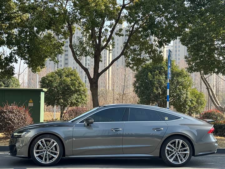 Фото 3 - Audi A7