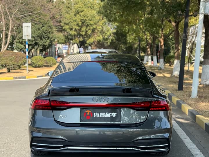 Фото 5 - Audi A7