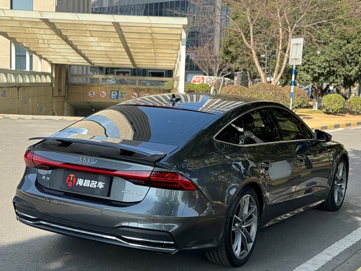 Фото 6 - Audi A7