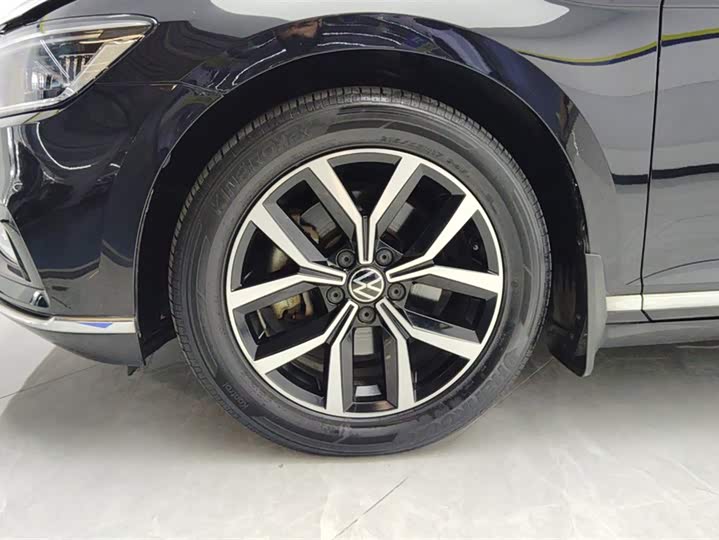 Фото 6 - Volkswagen Magotan