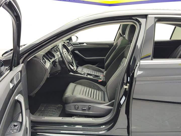 Фото 9 - Volkswagen Magotan