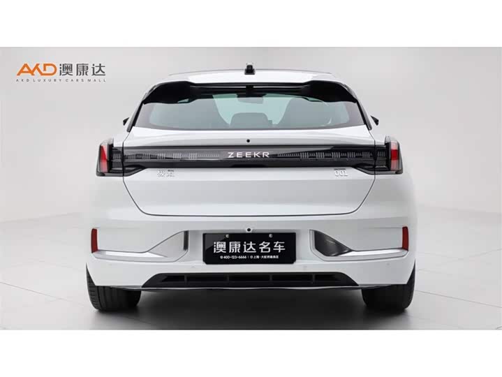 Фото 4 - Zeekr 001