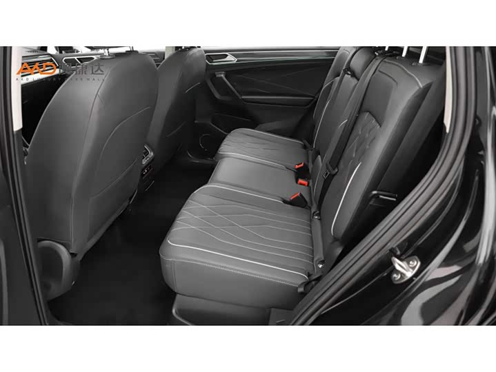 Фото 7 - Volkswagen Tiguan L Pro