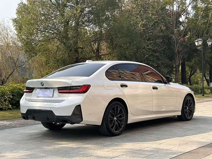 Фото 3 - BMW 3 Series