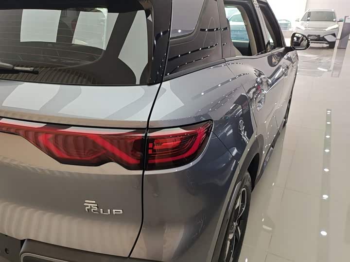 Фото 8 - BYD Yuan Up