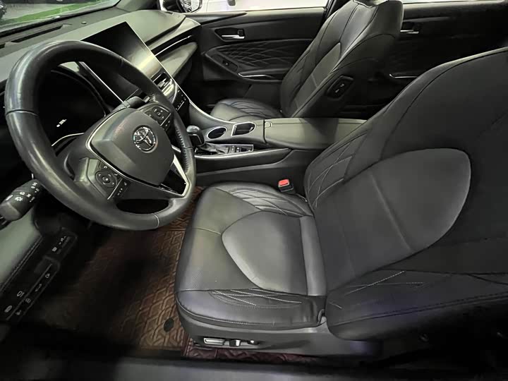 Фото 3 - Toyota Avalon