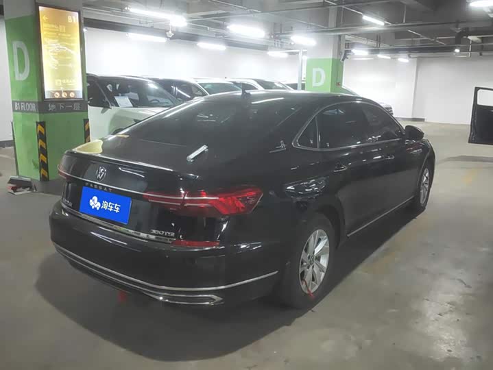 Фото 3 - Volkswagen Passat