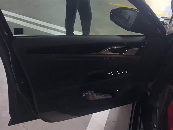 Фото 7 - Volkswagen Passat