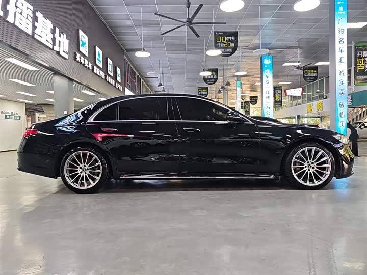 Фото 4 - Mercedes-Benz S-Class