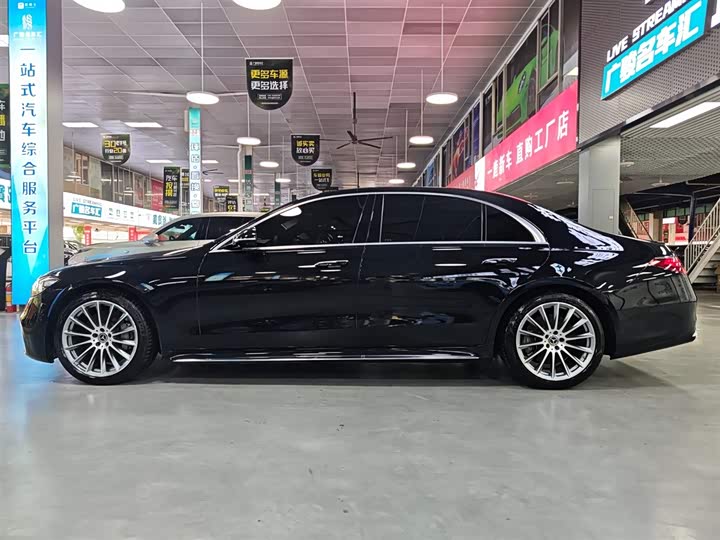 Фото 8 - Mercedes-Benz S-Class