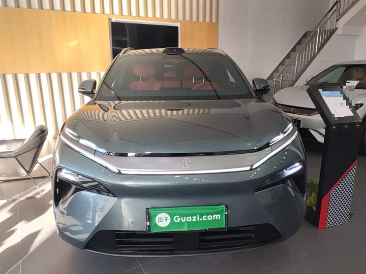 Фото 3 - BYD Tang L