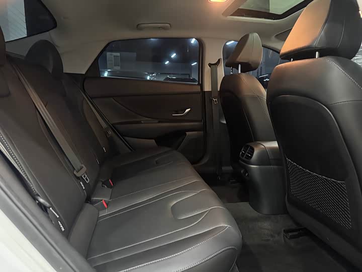 Фото 9 - Hyundai Elantra N line