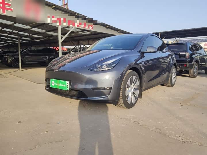 Фото 1 - Tesla Model Y