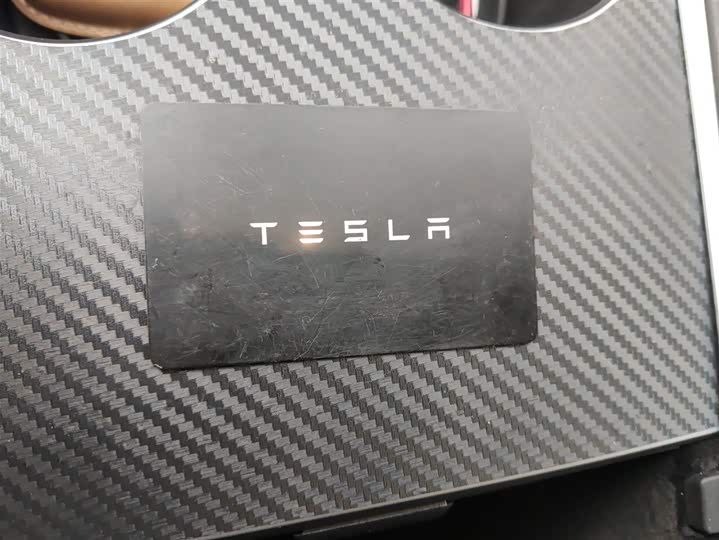 Фото 9 - Tesla Model Y