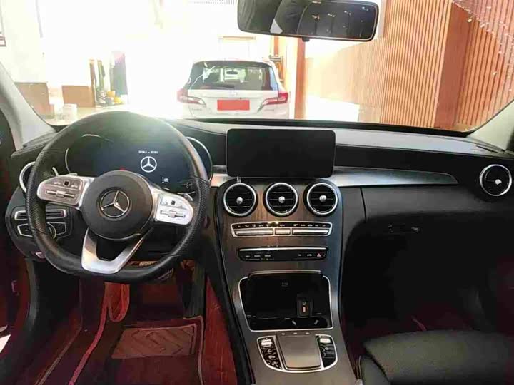 Фото 4 - Mercedes-Benz C-Class