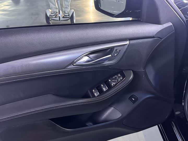 Фото 6 - Cadillac CT5