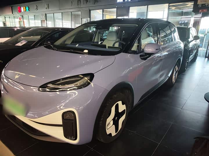 Фото 2 - BAIC Arcfox Kaola