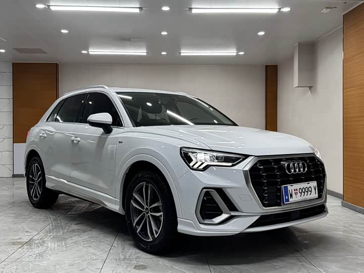 Фото 3 - Audi Q3