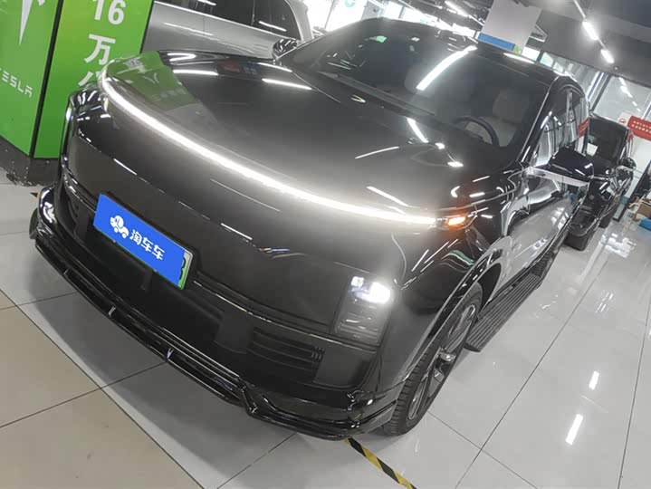 Фото 1 - LiXiang L9