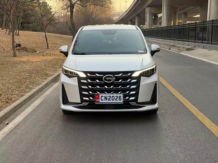 Фото 2 - GAC Trumpchi M6