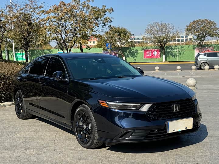 Фото 3 - Honda Accord