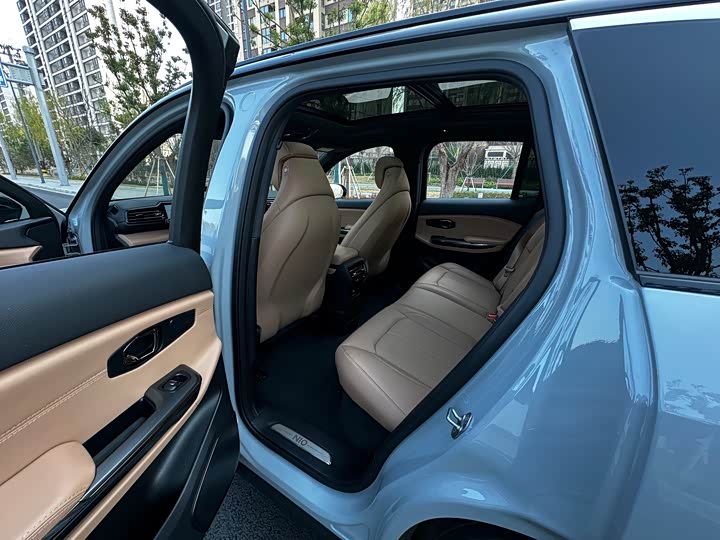 Фото 8 - Nio ES6