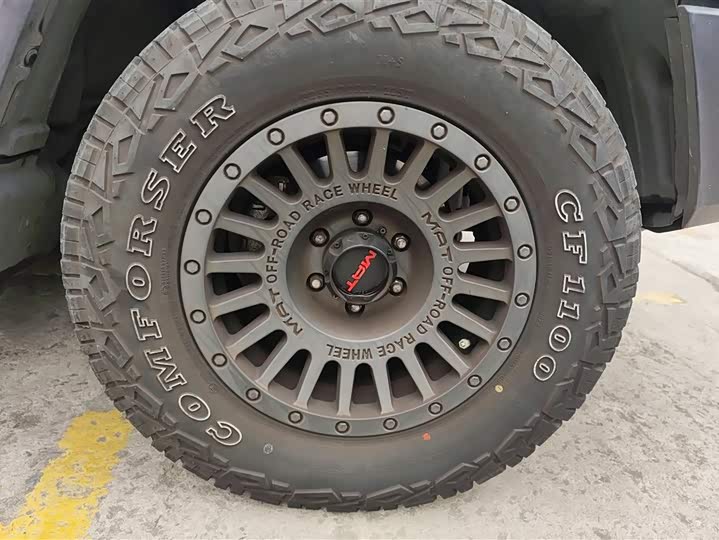 Фото 6 - Tank 300