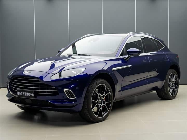 Фото 2 - Aston Martin DBX