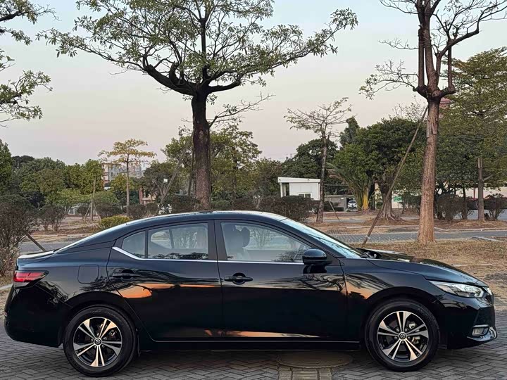 Фото 6 - Nissan Sylphy