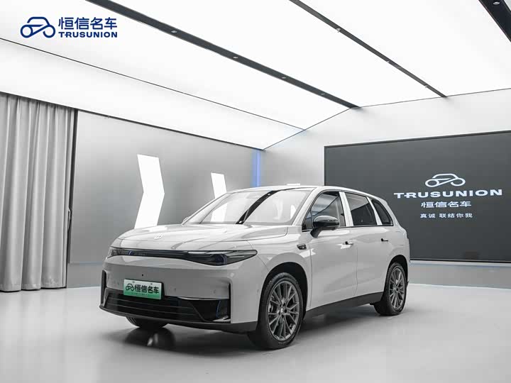 Фото 1 - Leapmotor C10