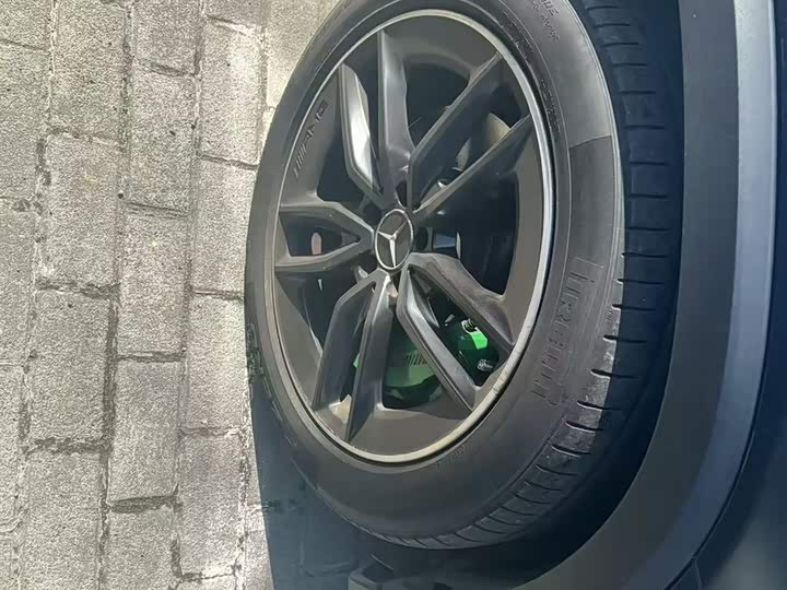 Фото 5 - Mercedes-Benz GLB-Class AMG