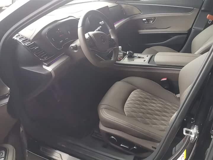 Фото 9 - BYD Han